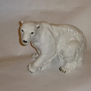 Royal Dux polar bear
