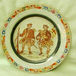 28. Chinese export porcelain plate. Depicting two Scottish soldiers; chip & hairline to edge.  Late 18th century. 9" d.   